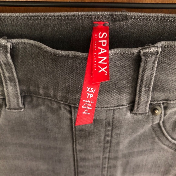 Spanx Gray High Rise Skinny Jeans Stretchy Pull On Shapewear Denim Elastic Comfy - Picture 13 of 13